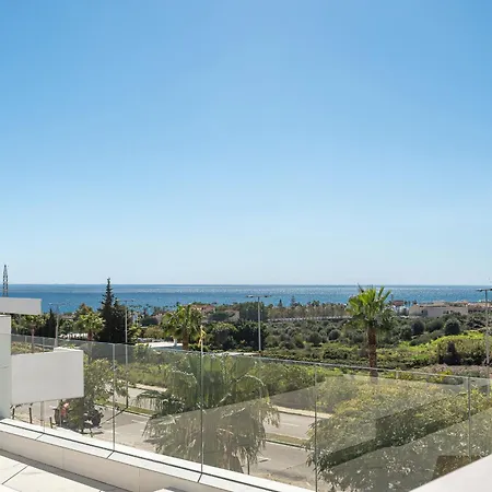 Bossa Boutique - Spacious Attic * Εστεπόνα