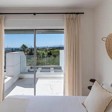 Bossa Boutique - Spacious Attic * Εστεπόνα